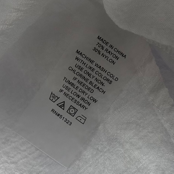 NWT Vince Camuto (S) sheer white button front shirt women's breezy fabric - Picture 7 of 10